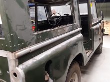 Restauratie Land Rover Series III 109 (1971)